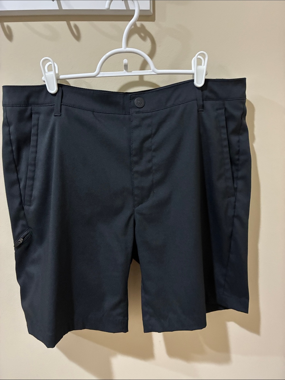 Men’s black shorts